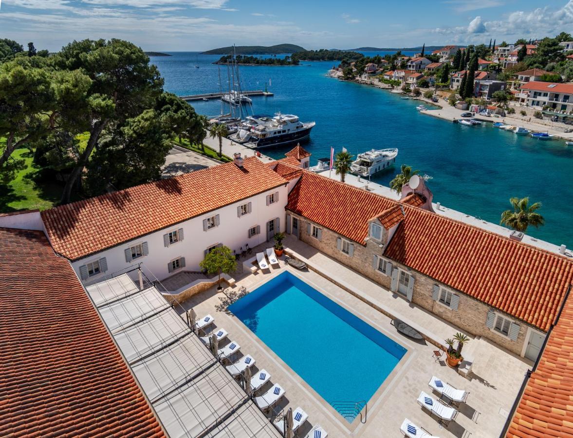 Heritage Hotel Martinis Marchi Maslinica Zewnętrze zdjęcie